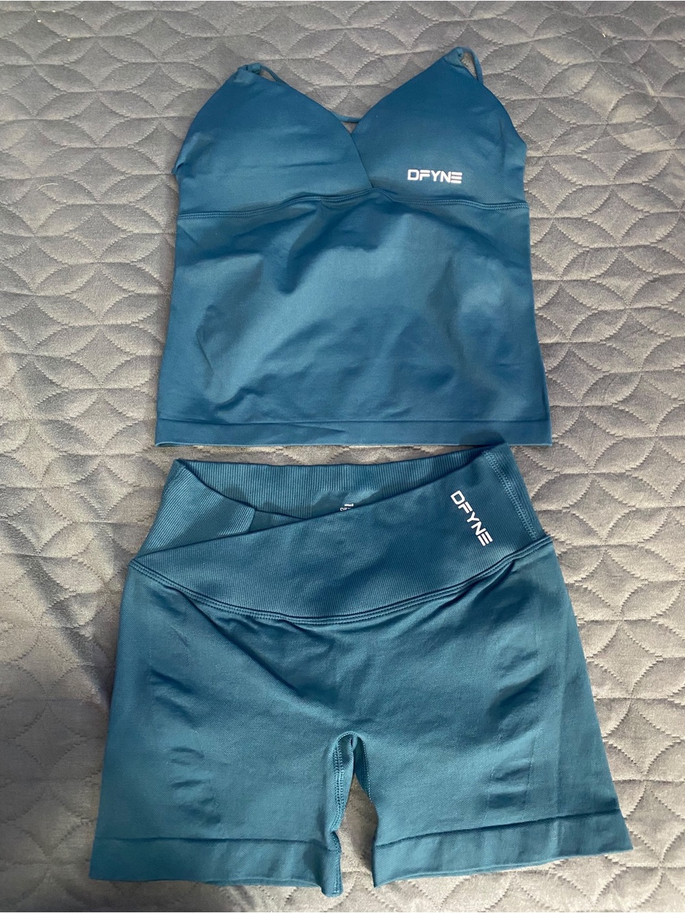 DFYNE Women's TopShorts Set
